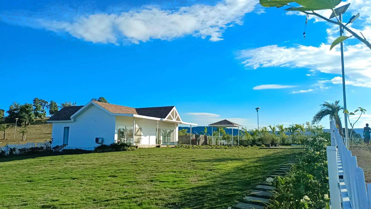 Buy Farmhouse Near Mumbai Heartland Hills and Farms